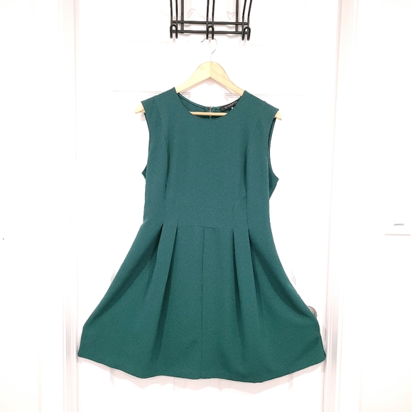 Dress - Picture 1 of 5